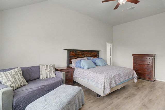 2507 Brooks River Lane, League City, TX 77573