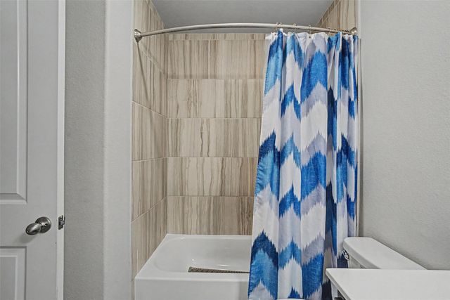 2507 Brooks River Lane, League City, TX 77573