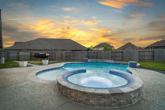 2507 Brooks River Lane, League City, TX 77573