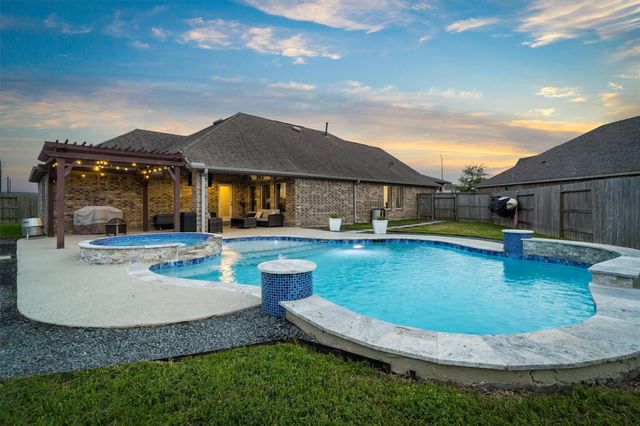 2507 Brooks River Lane, League City, TX 77573