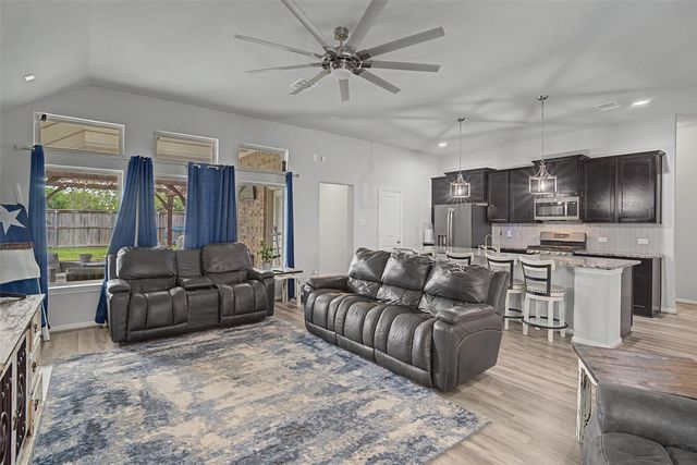 2507 Brooks River Lane, League City, TX 77573