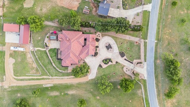 481 Chimney Cove DR, Marble Falls, TX 78654