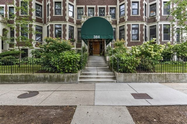 384 Riverway 4, Boston, MA 02115