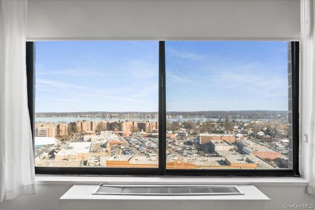 2 Bay Club Drive 12Z2, Bayside, NY 11360