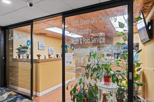 2 Bay Club Drive 12Z2, Bayside, NY 11360