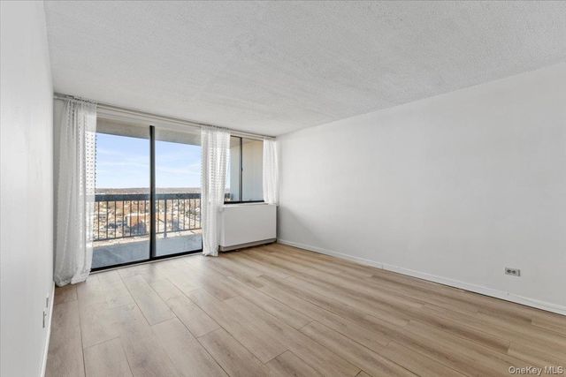 2 Bay Club Drive 12Z2, Bayside, NY 11360