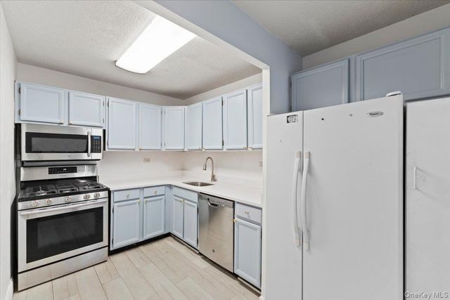 2 Bay Club Drive 12Z2, Bayside, NY 11360