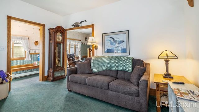 410 S 11th Street, Gladstone, MI 49837