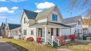 410 S 11th Street, Gladstone, MI 49837