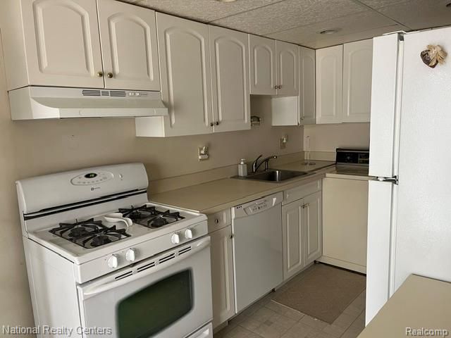 41292 N Woodbury Green Drive, Van Buren Charter Township, MI 48111