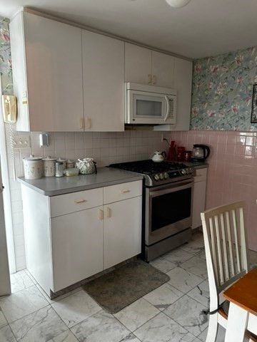 37 Rustcraft Rd, Dedham, MA 02026