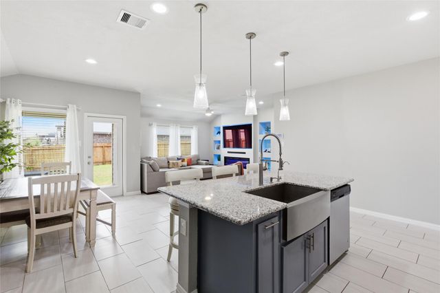 2450 Ormes Forest Lane, Spring, TX 77373