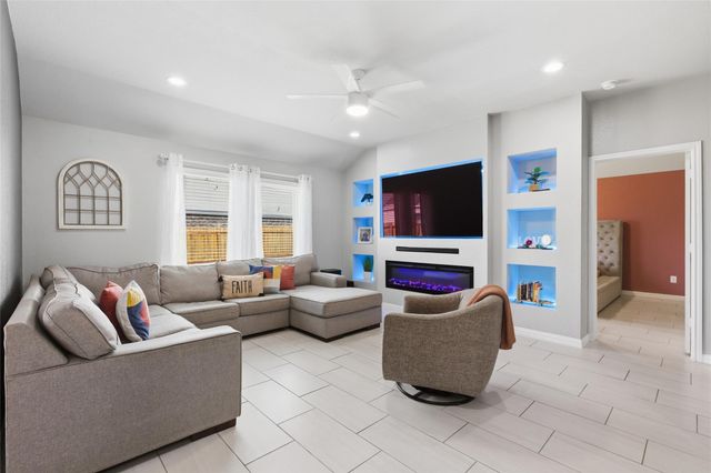 2450 Ormes Forest Lane, Spring, TX 77373