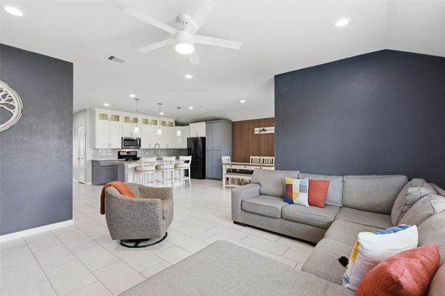 2450 Ormes Forest Lane, Spring, TX 77373