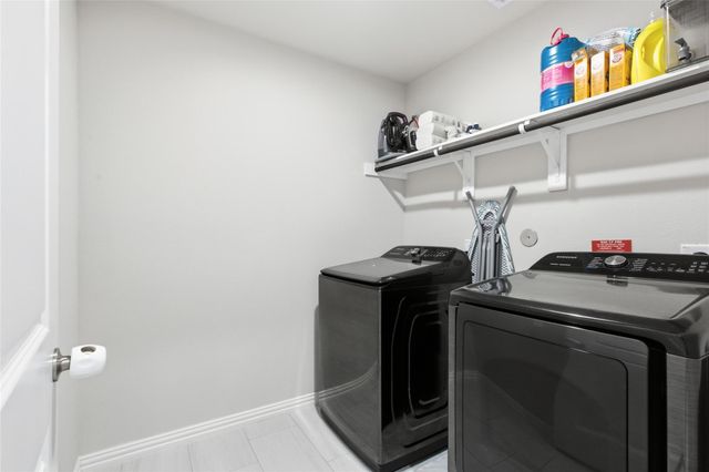 2450 Ormes Forest Lane, Spring, TX 77373