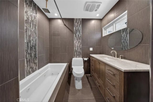 1339 N Columbus Avenue 102, Glendale, CA 91202