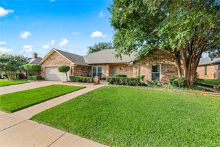1205 Brookshire Drive, Bedford, TX 76021