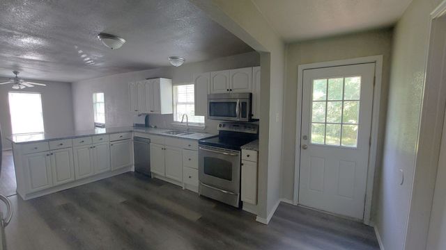 1107 Beech S, Bonham, TX 75418