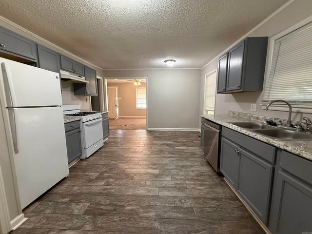 1401 S Bailey Street, Jacksonville, AR 72076