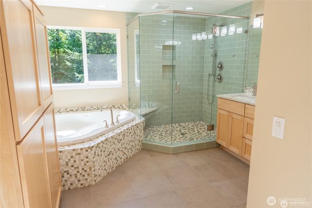 13810 SE 62nd Street, Bellevue, WA 98006