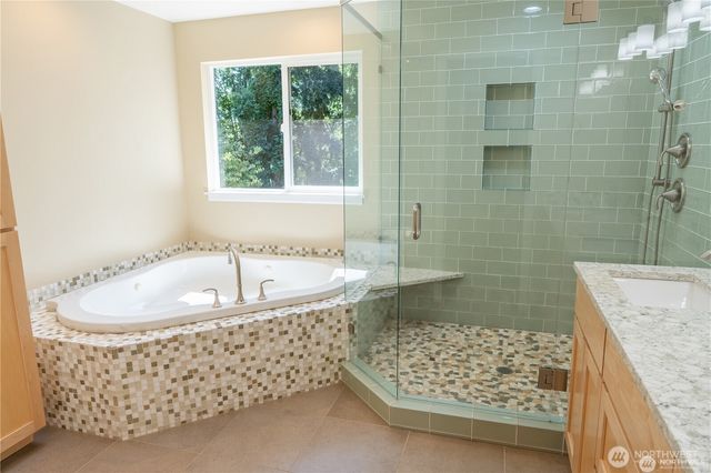 13810 SE 62nd Street, Bellevue, WA 98006