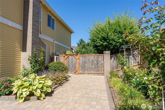 13810 SE 62nd Street, Bellevue, WA 98006