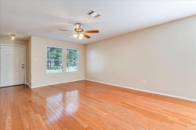 1701 Friars Tale LN, Austin, TX 78748