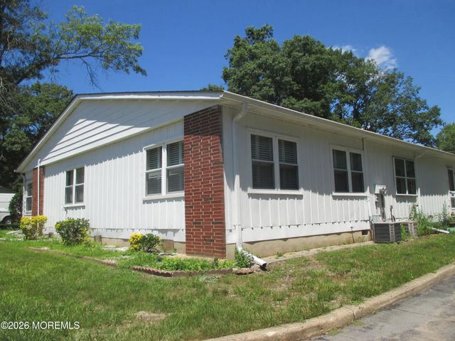 719D Buckingham Drive, Lakewood, NJ 08701