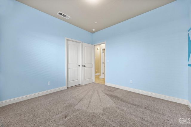 9524 Mountain Peak Lane, Shafter, CA 93263
