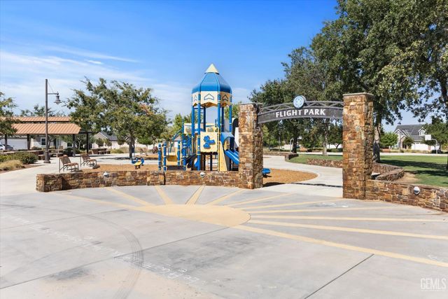 9524 Mountain Peak Lane, Shafter, CA 93263