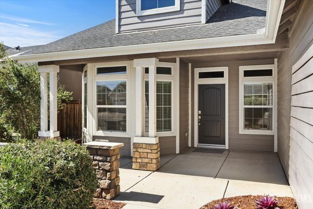 9524 Mountain Peak Lane, Shafter, CA 93263