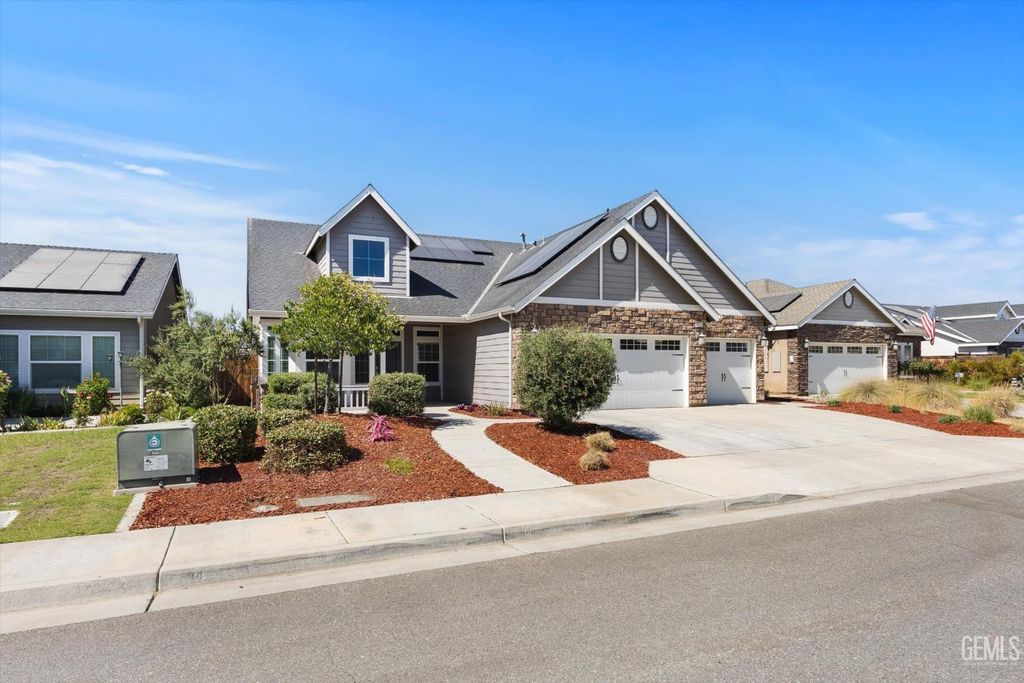 9524 Mountain Peak Lane, Shafter, CA 93263