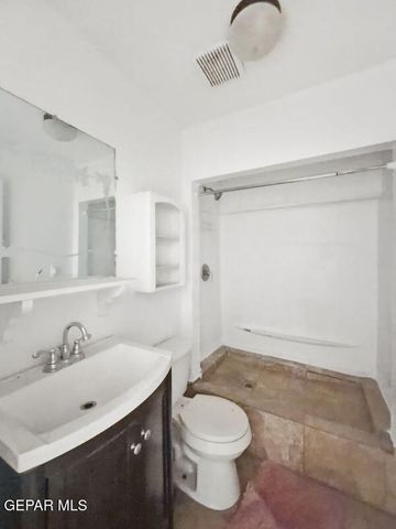 737 Delhi Drive, Socorro, TX 79927