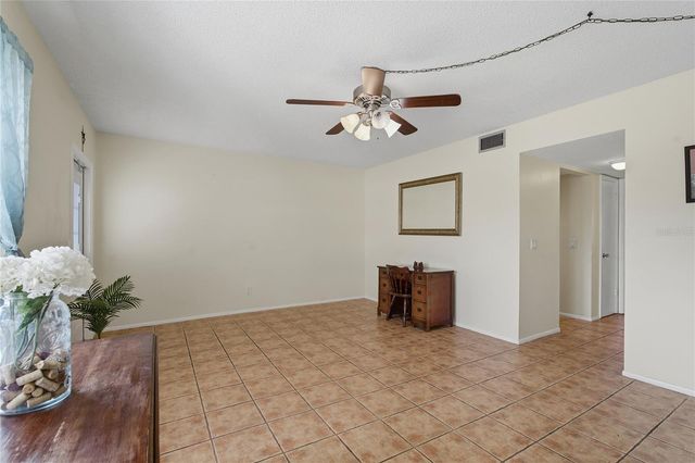 2458 COLUMBIA DRIVE 64, Clearwater, FL 33763