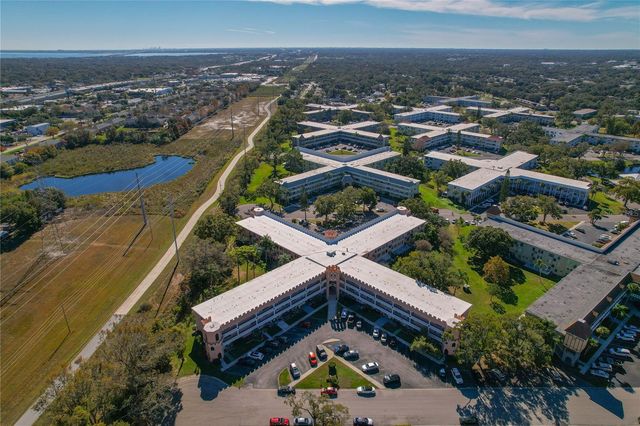 2458 COLUMBIA DRIVE 64, Clearwater, FL 33763