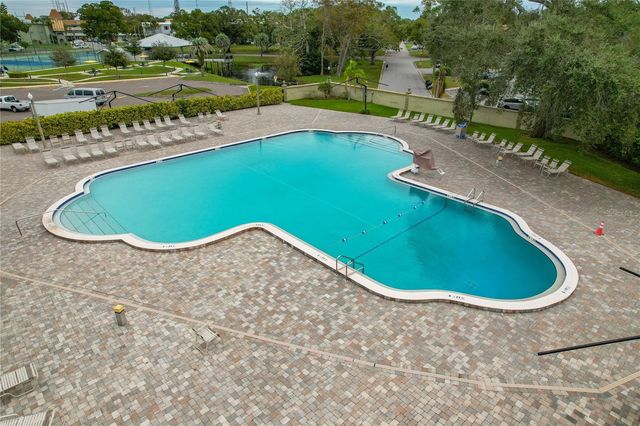 2458 COLUMBIA DRIVE 64, Clearwater, FL 33763