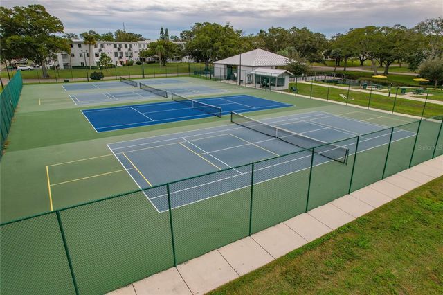 2458 COLUMBIA DRIVE 64, Clearwater, FL 33763