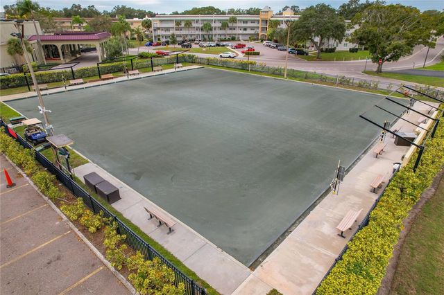 2458 COLUMBIA DRIVE 64, Clearwater, FL 33763