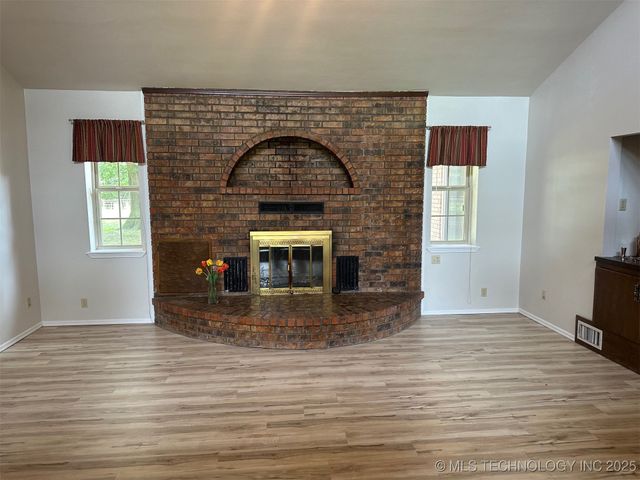 2031 High Hill, Mcalester, OK 74501