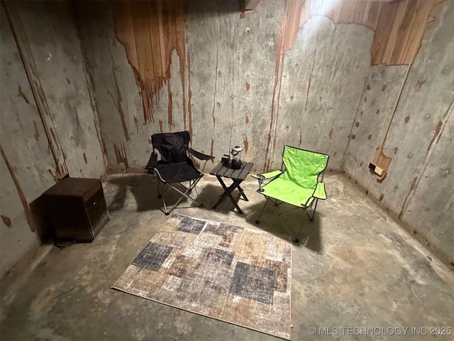 2031 High Hill, Mcalester, OK 74501