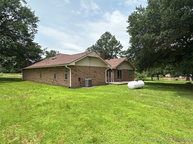 2031 High Hill, Mcalester, OK 74501