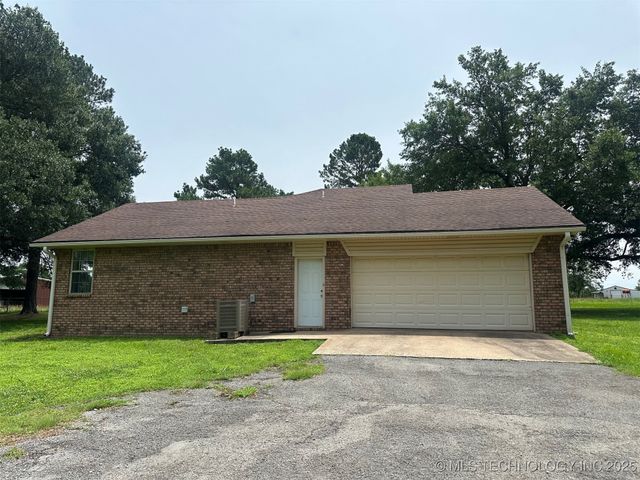 2031 High Hill, Mcalester, OK 74501