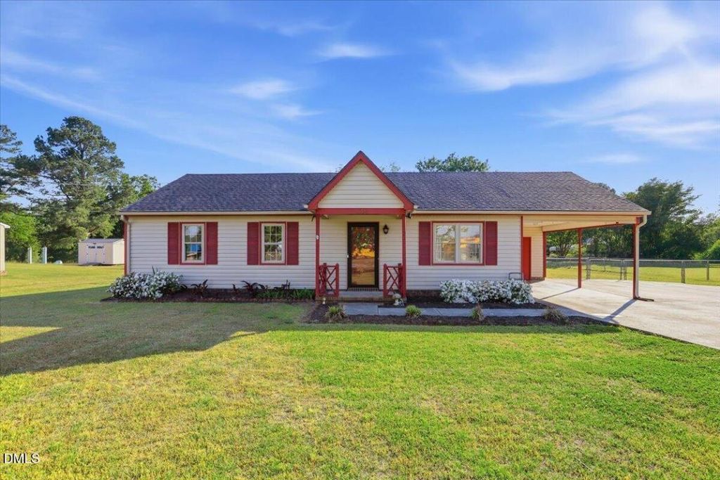 1166 E New Hope Road, Goldsboro, NC 27534