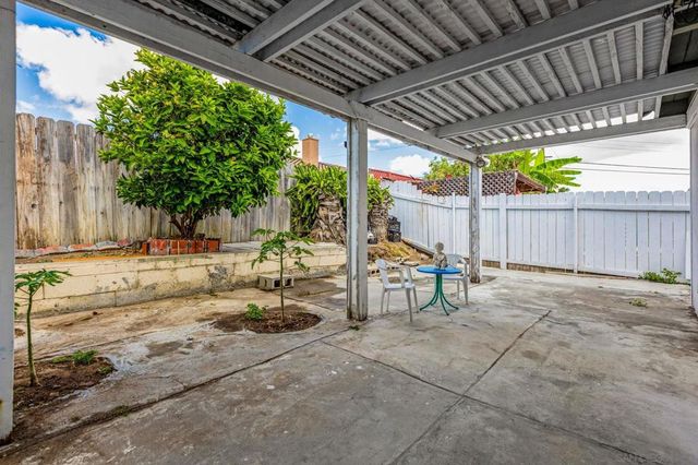 2578 Moonstone, San Diego, CA 92123