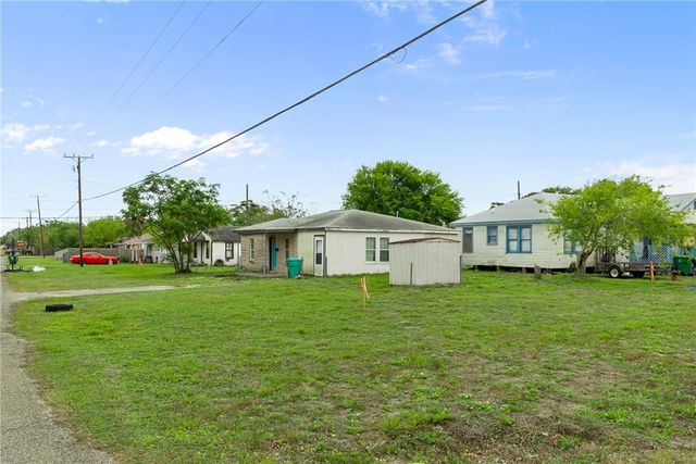 539 W Nelson Ave, Aransas Pass, TX 78336