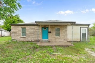 539 W Nelson Ave, Aransas Pass, TX 78336