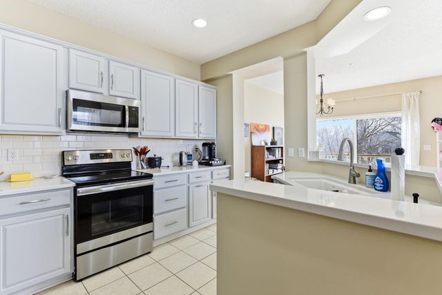 13800 52nd Avenue N, Plymouth, MN 55446