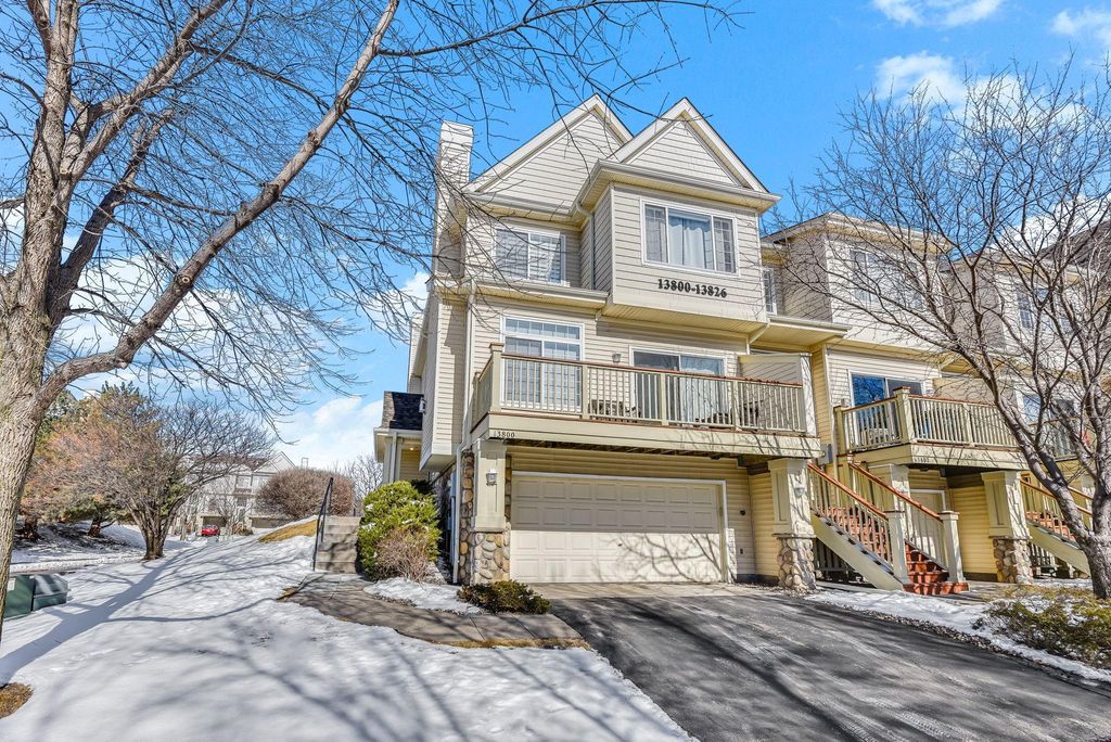 13800 52nd Avenue N, Plymouth, MN 55446