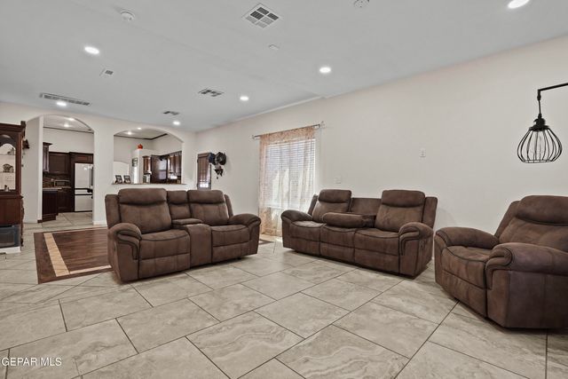 11505 ELLEN Drive, Socorro, TX 79927