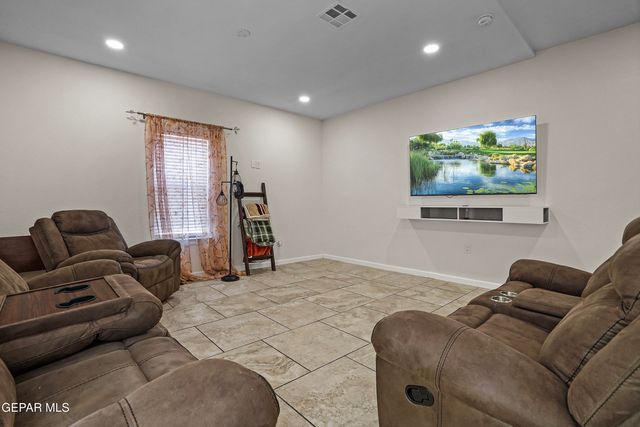 11505 ELLEN Drive, Socorro, TX 79927